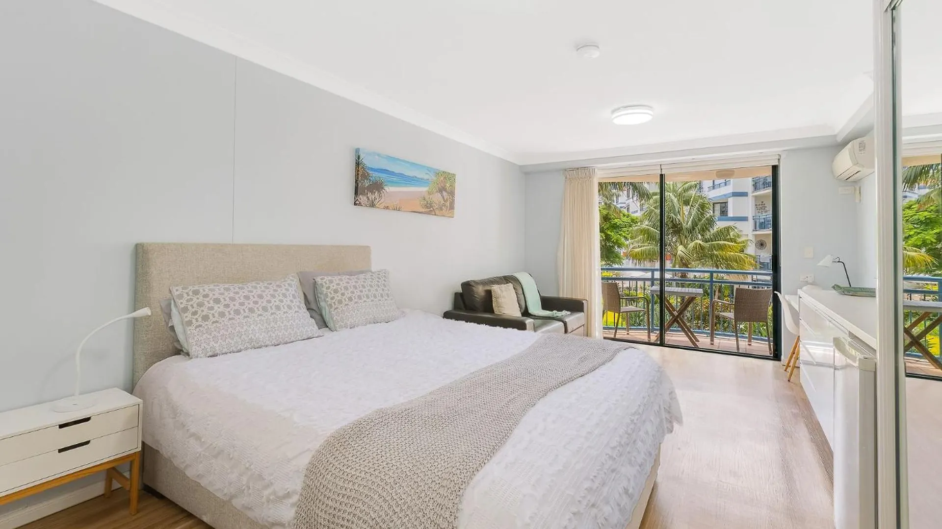 Calypso Plaza Resort Unit 223 Gold Coast